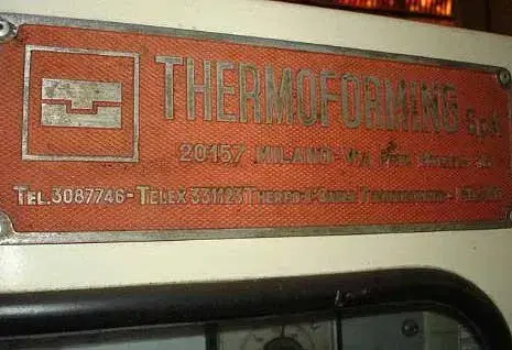 LINHA DE ENVASE AUTOMÁTICA COM TERMOFORMAGEM