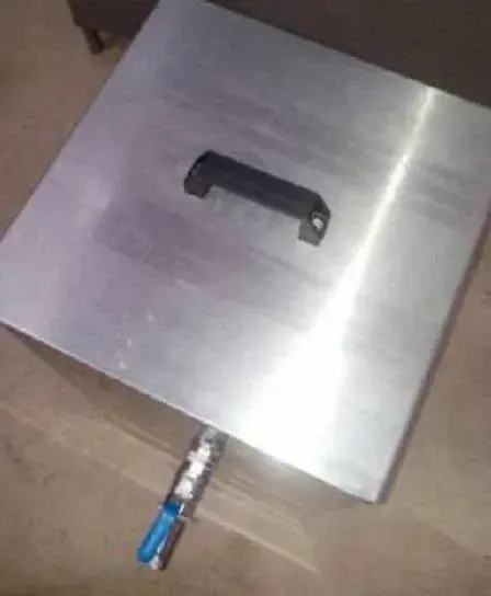 TANQUE DE DERRETIMENTO DE CHOCOLATES PARA 30 KG