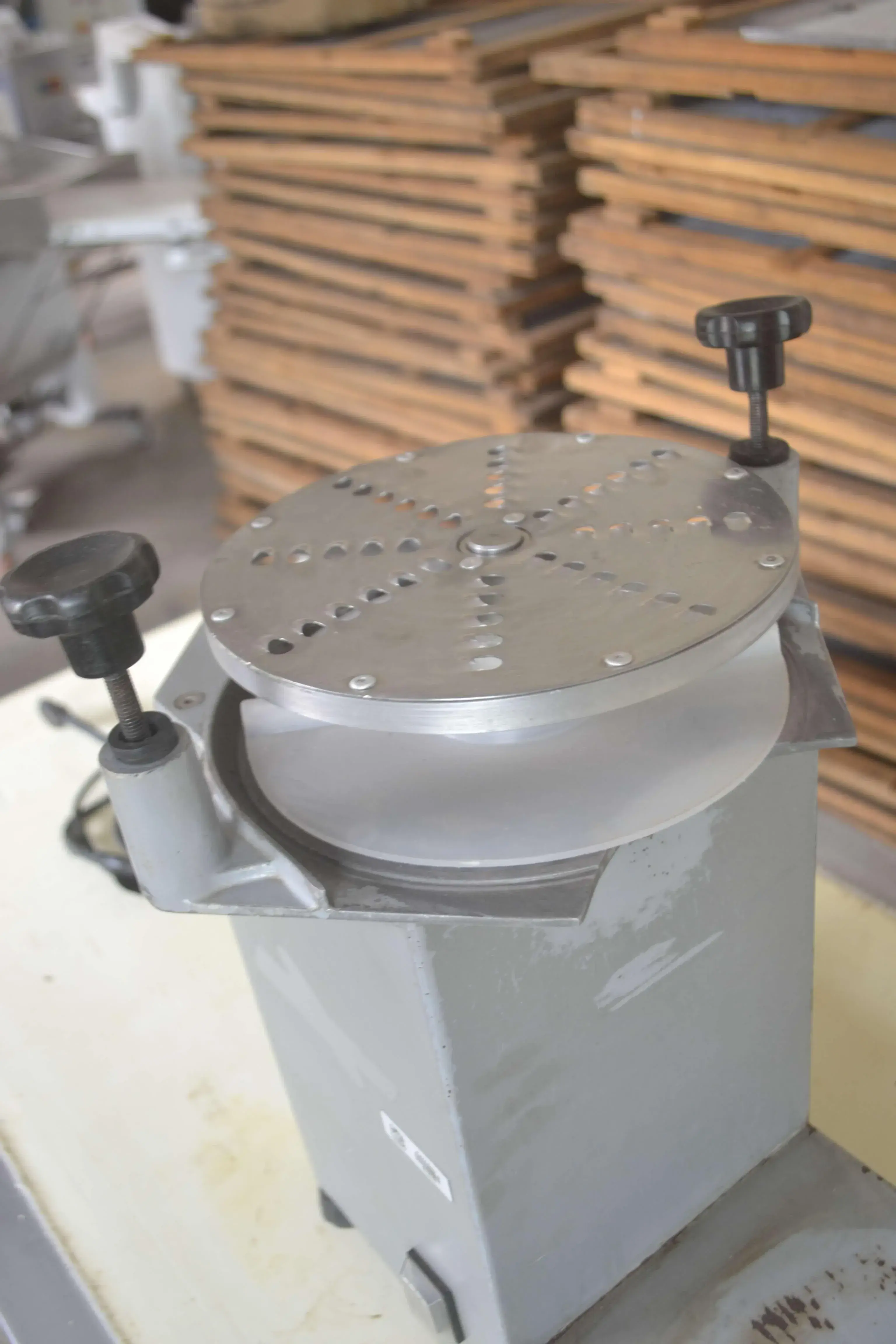 PROCESSADOR DE ALIMENTOS INDUSTRIAL MARCA SKYMSEN CAPACIDADE 250 KG/ HORA