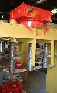 MASSEIRA COM 3 EIXOS