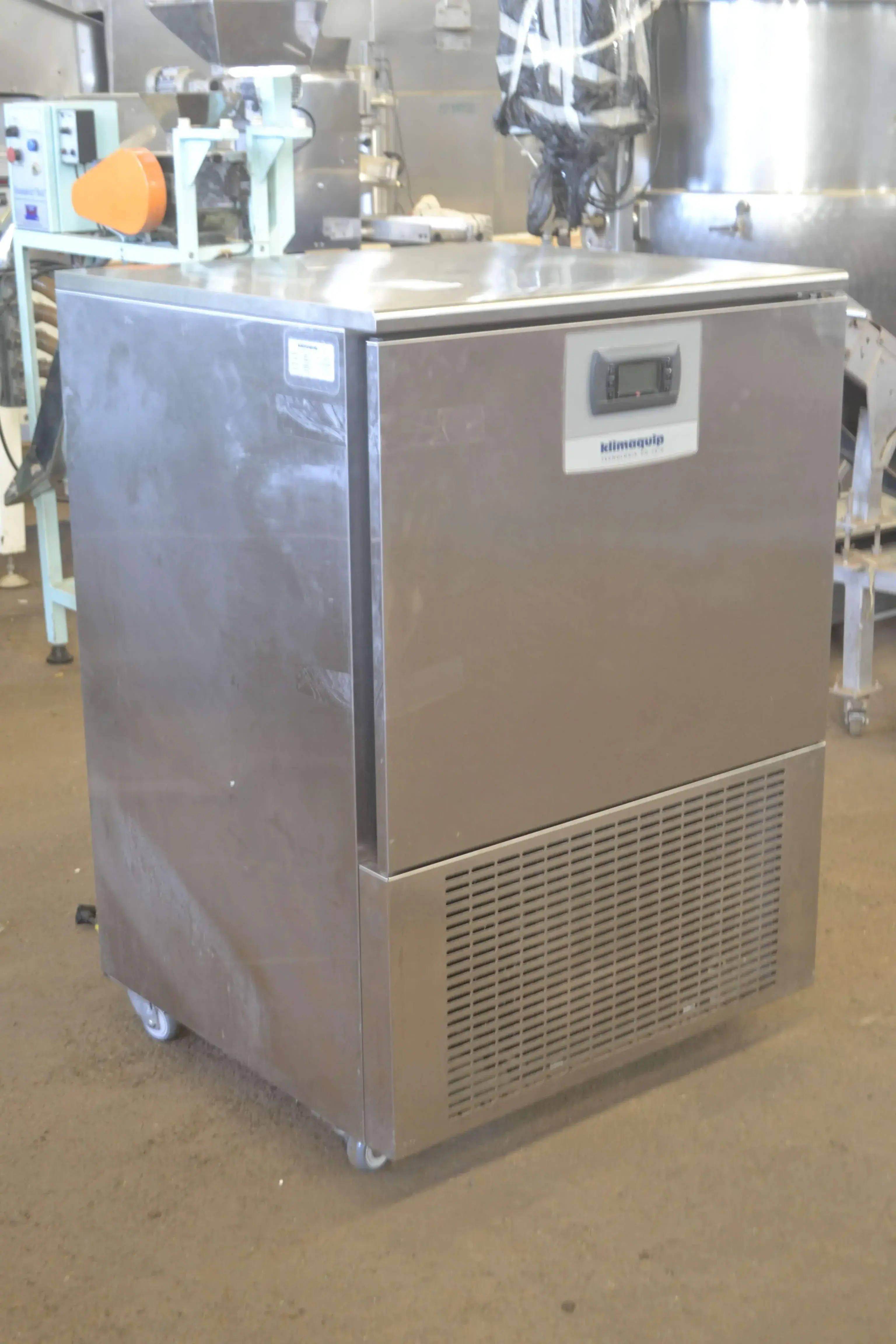 ULTRACONGELADOR 35 KG MARCA PRATICA KLIMAQUIP