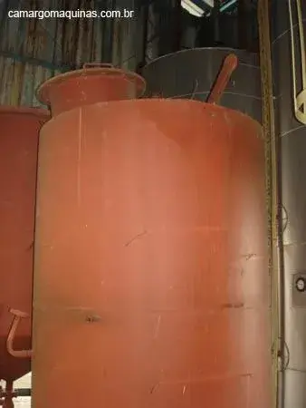 TANQUE EM AÇO CARBONO DE 2000 LITROS