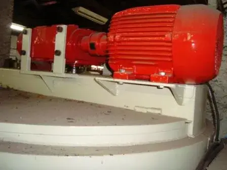 TANQUE DE CHOCOLATE PARA 1000 KILOS