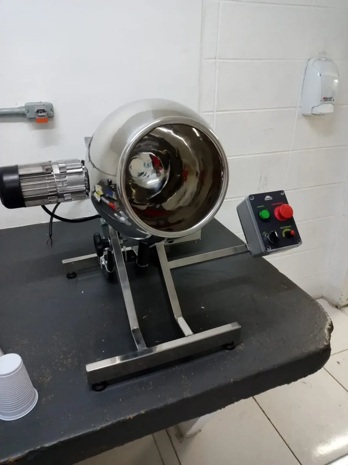 DRAGEADEIRA PARA LABORATÓRIO CAPACIDADE 2.7 LITROS