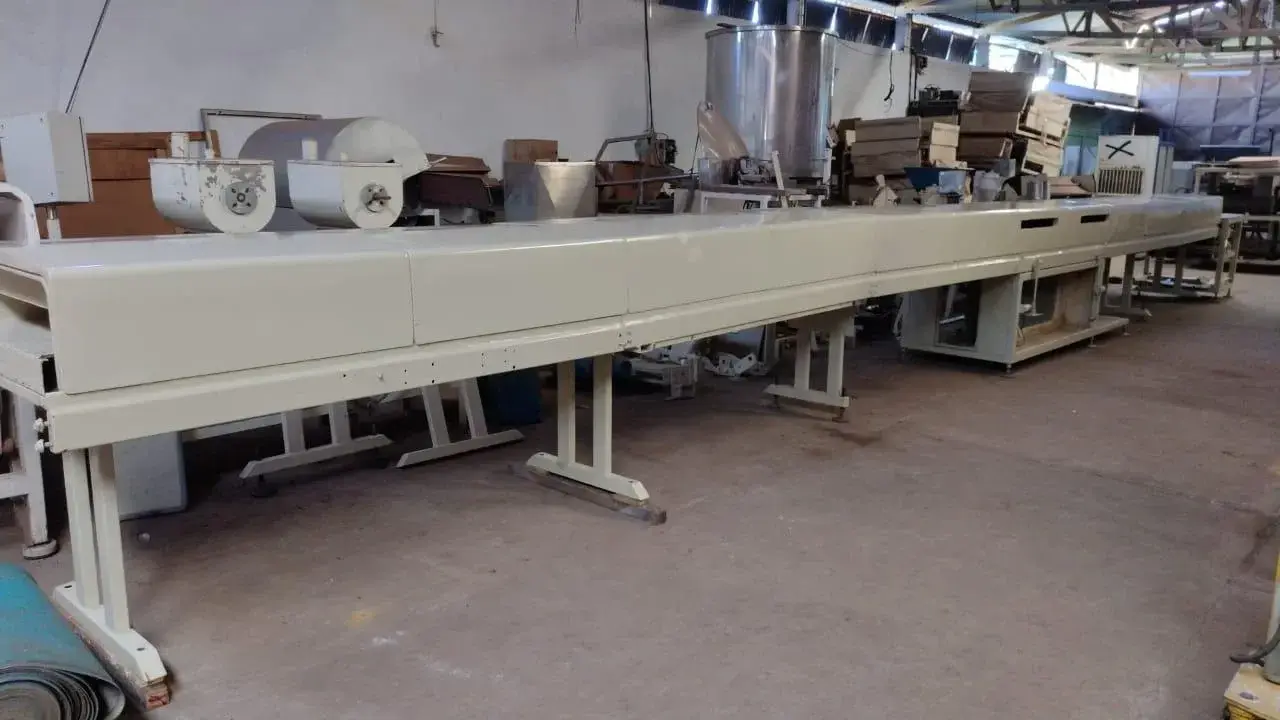 TÚNEL DE RESFRIAMENTO DE CHOCOLATE 12 M X 600 MM MARCA HEBLEIMAR