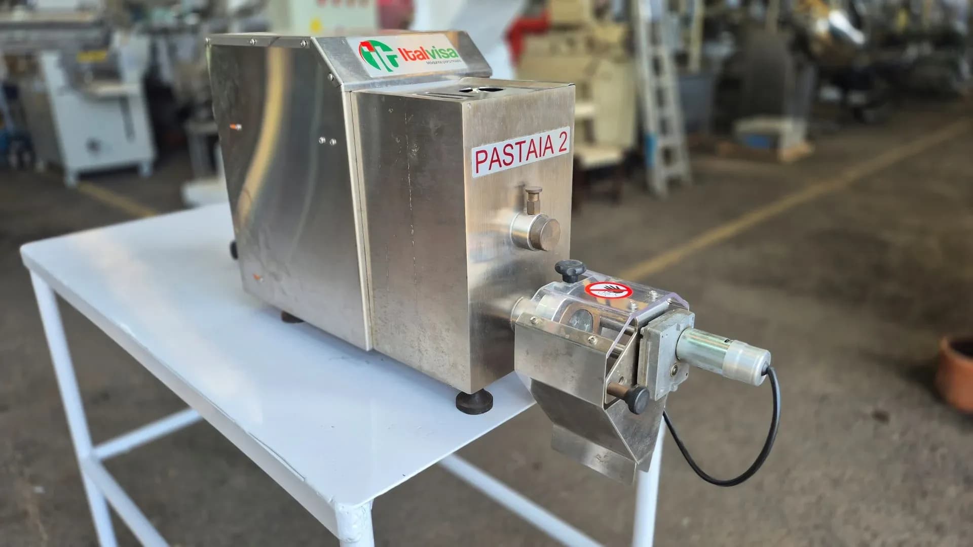 extrusora-de-massas-marca-italvisa-modelo-pastaia-2-1