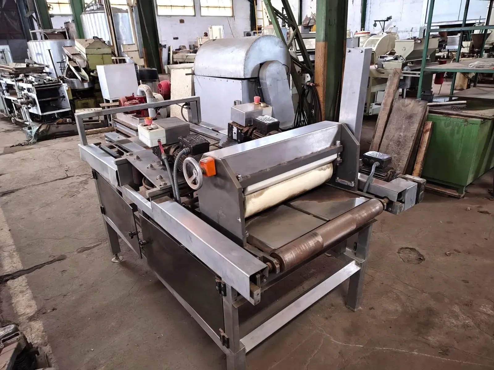 FORMADORA MONTADORA DE BLOCO DE PLACAS DE WAFFER E PRENSA CILINDRO