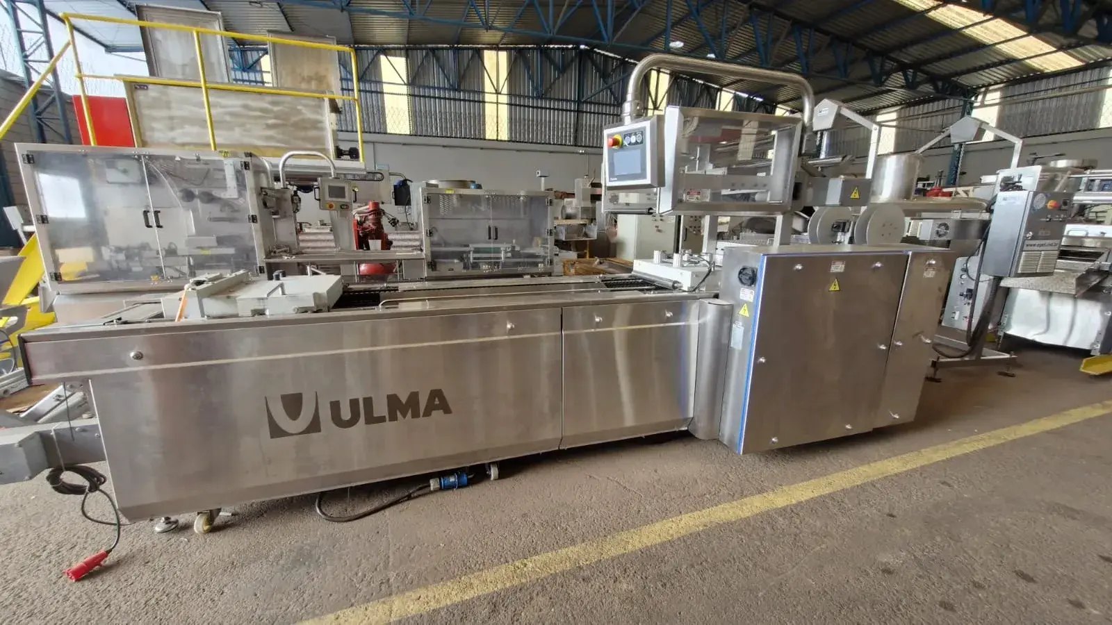 TERMOFORMADORA MARCA ULMA MODELO TFS 200