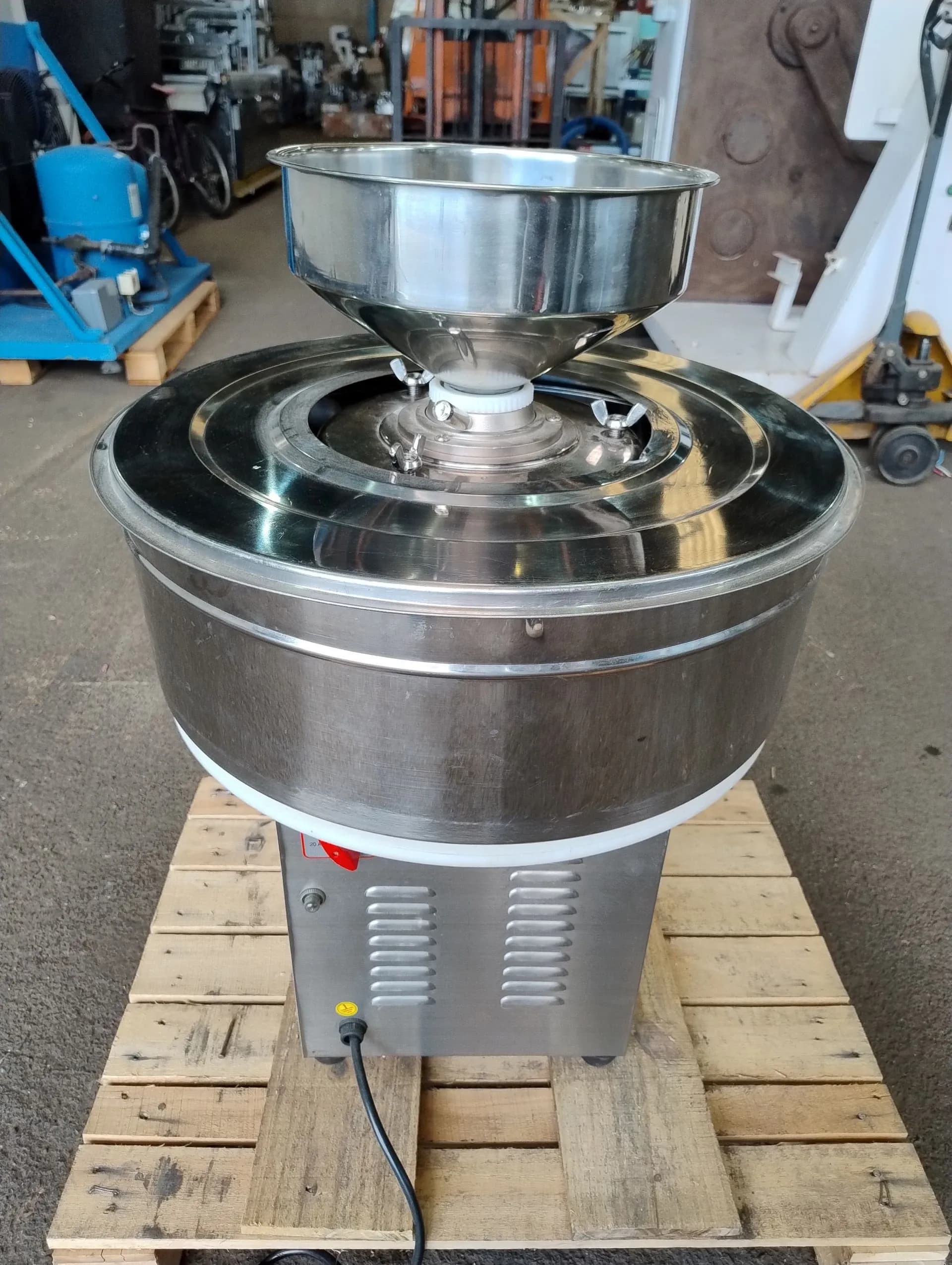 MOINHO PARA PRODUÇÃO DE PASTAS DE GRÃOS AMENDOIM CASTANHAS GERGELIM CASTANHA DE CAJÚ