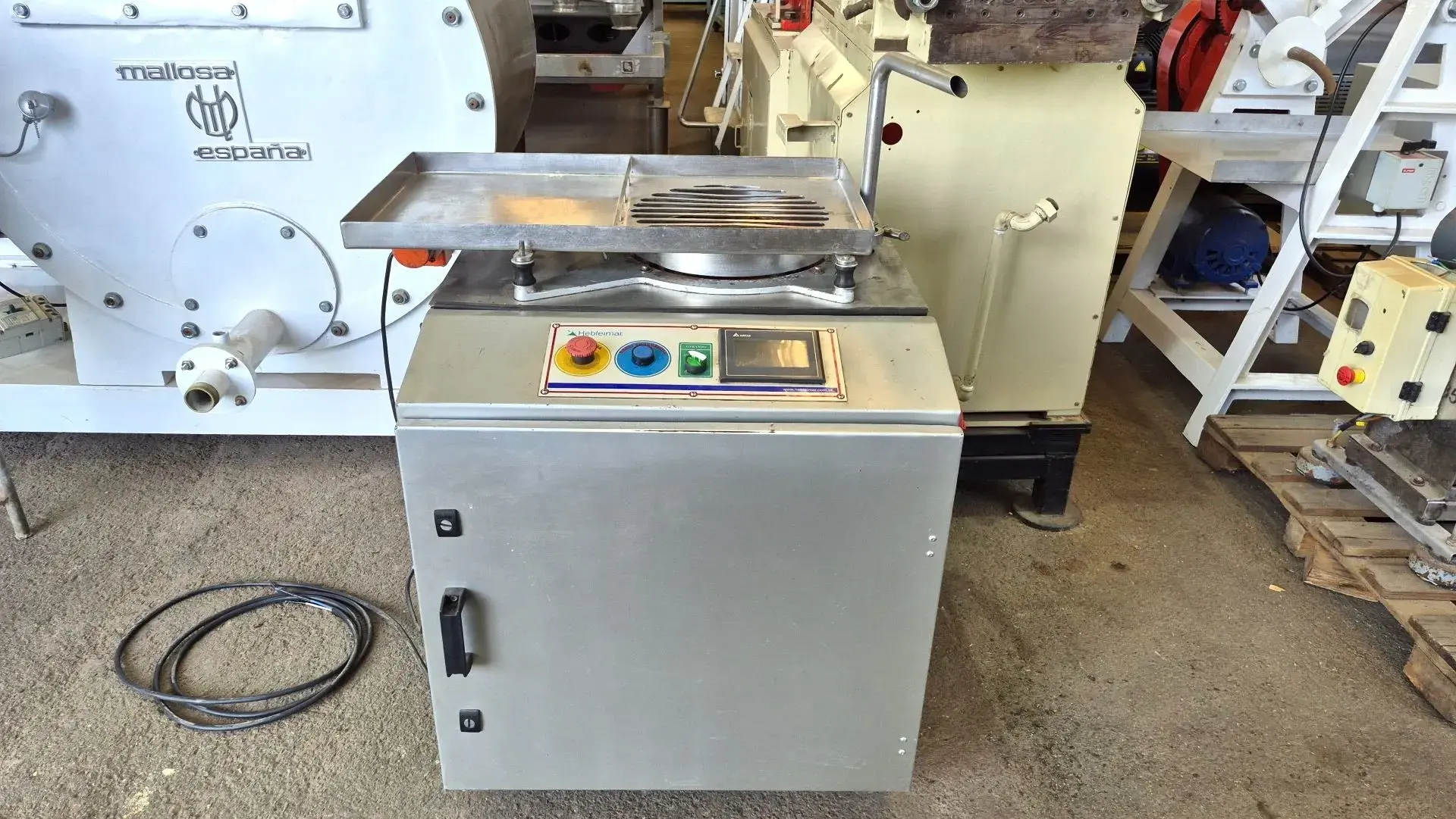 temperadeira-chocolate-com-mesa-vibrat