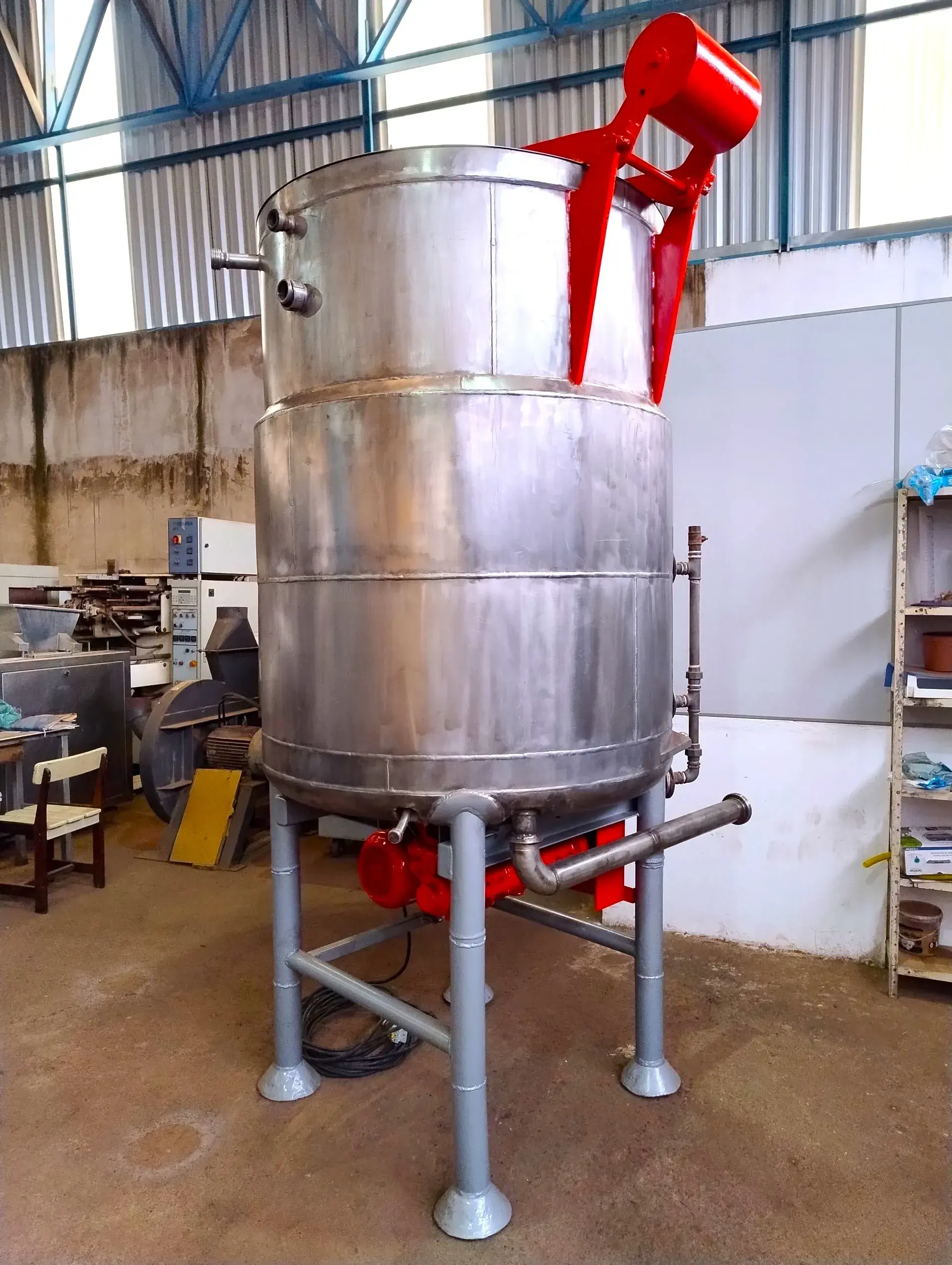 cozinhador-a-vapor-capacidade-1800-litros