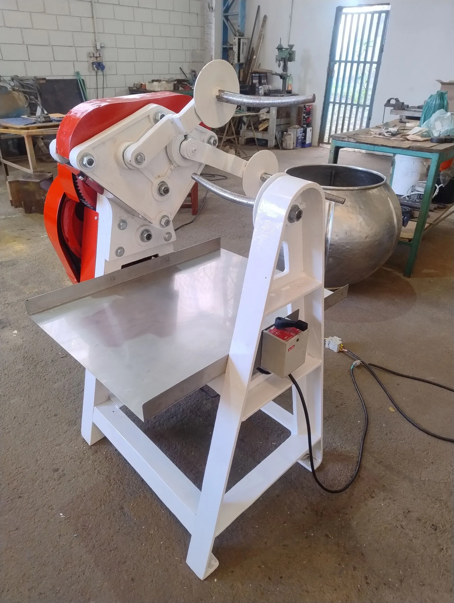 puxador-de-bala-capacidade-7-kg-por-batelada