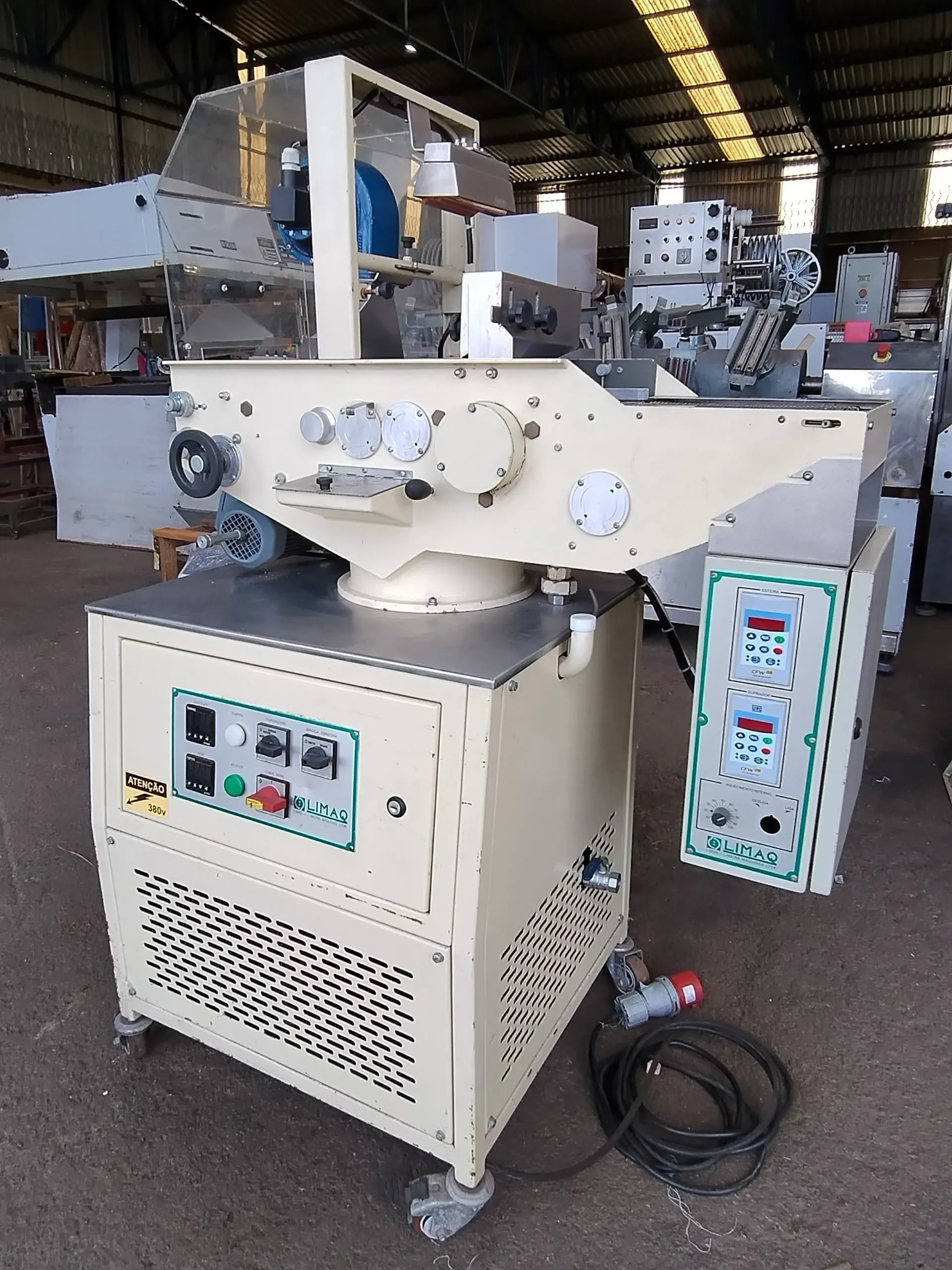 cobrideira-com-temperadeira-acoplados-marca-limaq