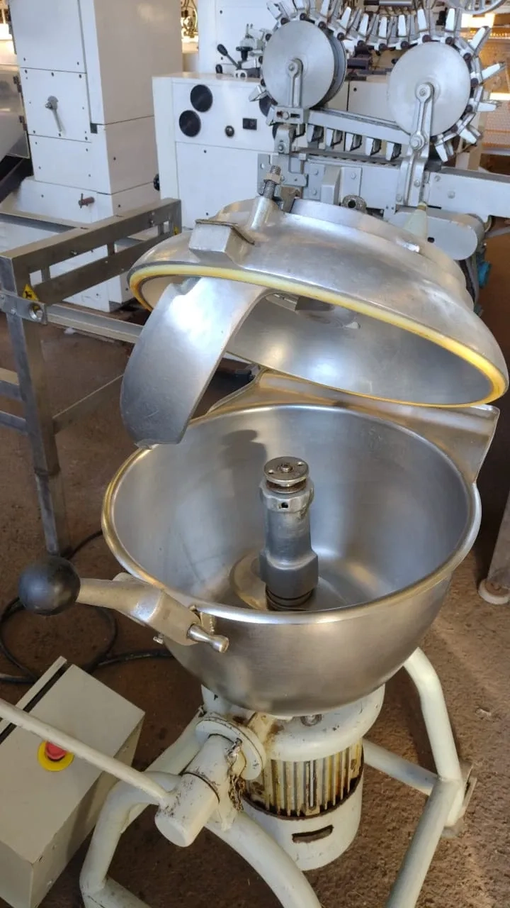 processador-de-alimentos-em-aco-inox-geiger-capacidade-40-litros