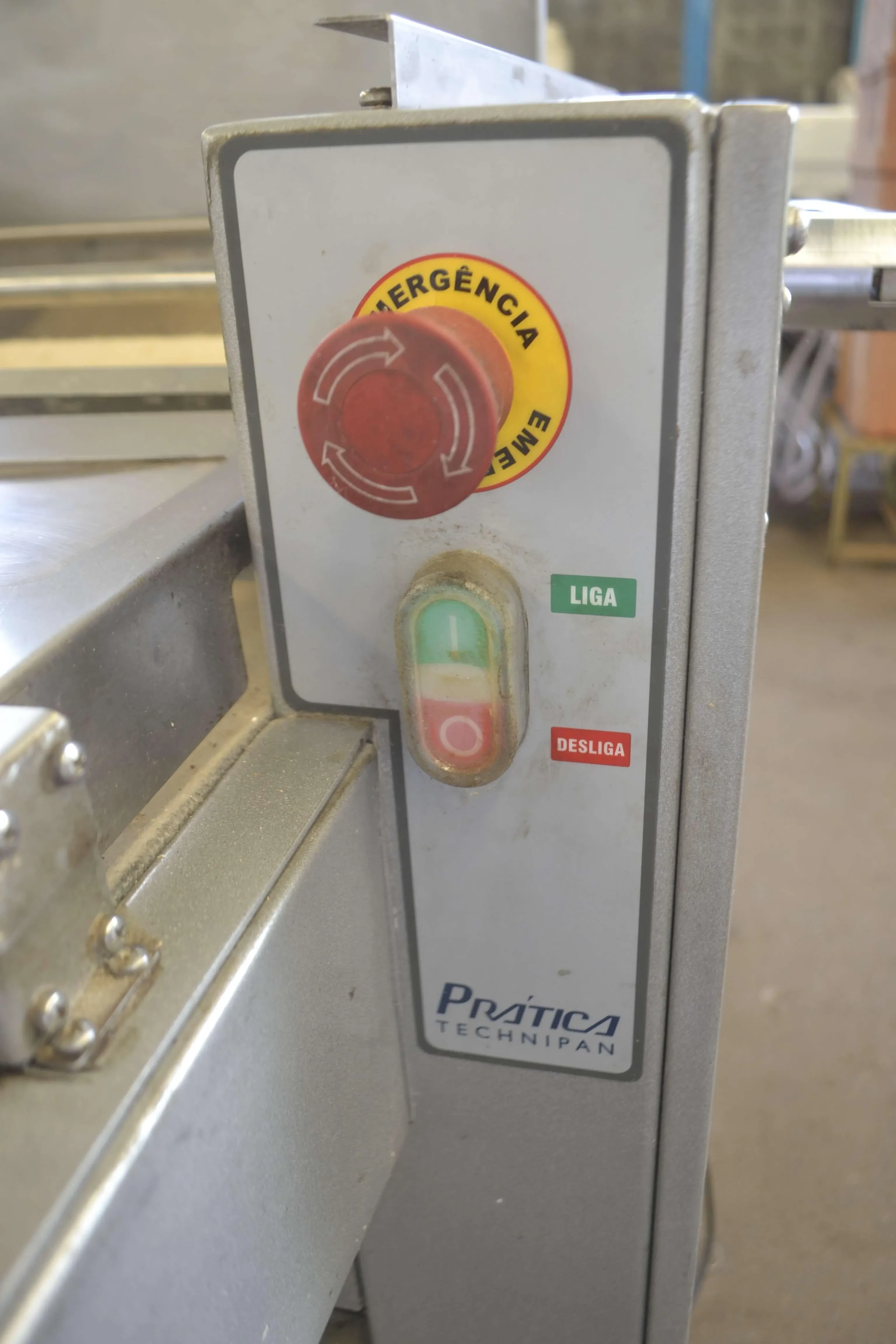 modeladora-alongadora-6-mil-unidades-hora-marca-pratica-klimaquip