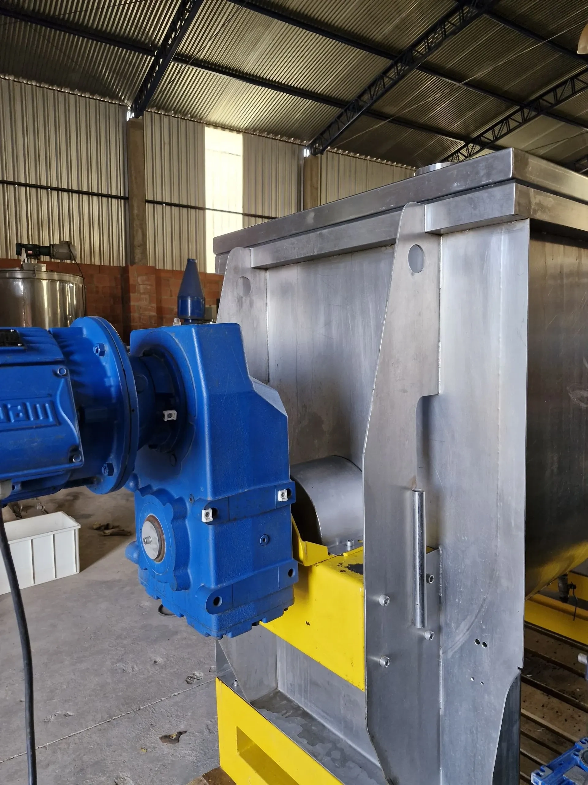 misturador-ribbon-blender-capacidade-1000-litros