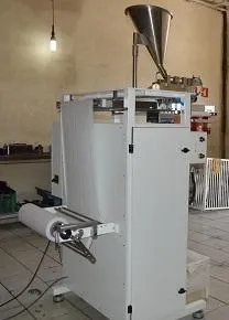 maquina-envasadora-de-sache-em-6-vias