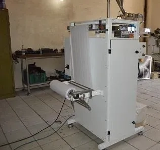 maquina-envasadora-de-sache-em-6-vias