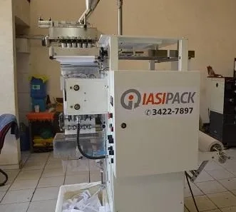 maquina-envasadora-de-sache-em-6-vias