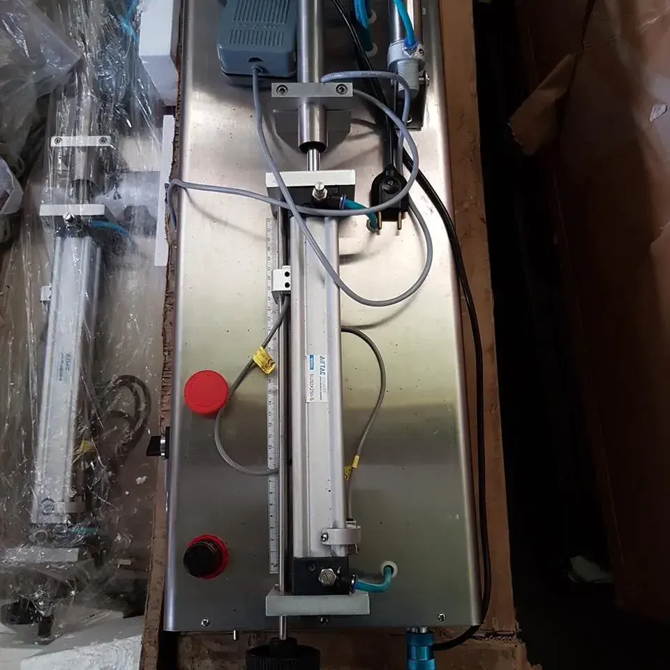 DOSADORA/ENVASADORA PARA PASTOSOS