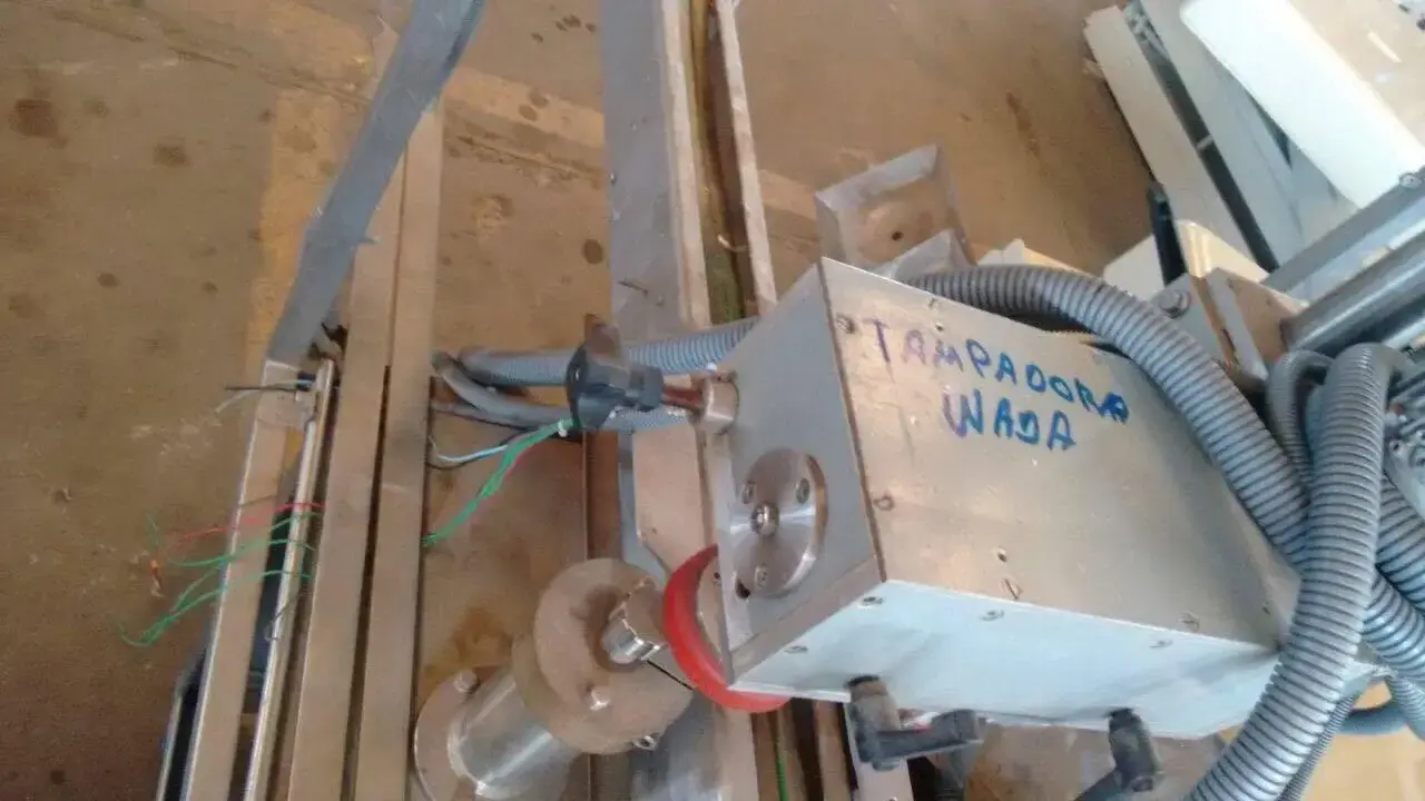 TAMPADORA DE FRASCOS WADA