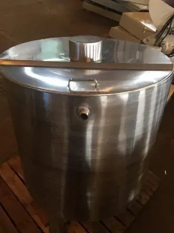 TANQUE DE DERRETIMENTO DE CHOCOLATES