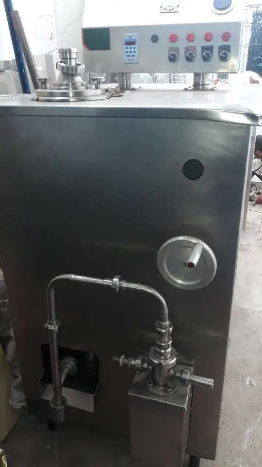 PRODUTORA CONTÍNUA 1000L/H (MARCA TROPICAL)