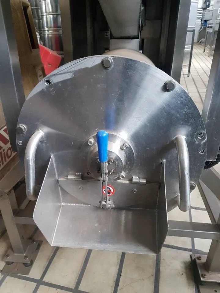 despolpadeira-em-aco-inox-ricefer
