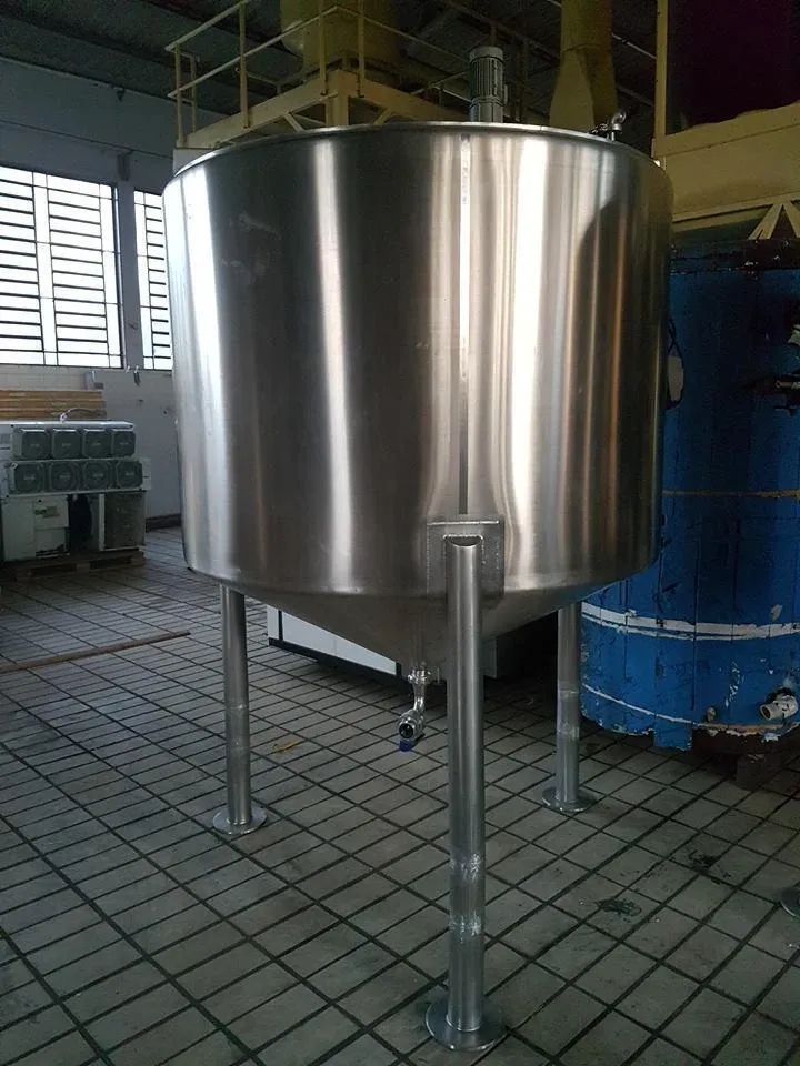 tanque-em-aco-inox-2-mil-litros-com-misturador