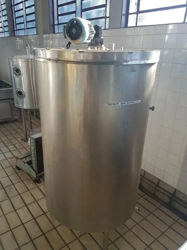 TANQUE MISTURADOR EM AÇO INOX 800 LITROS