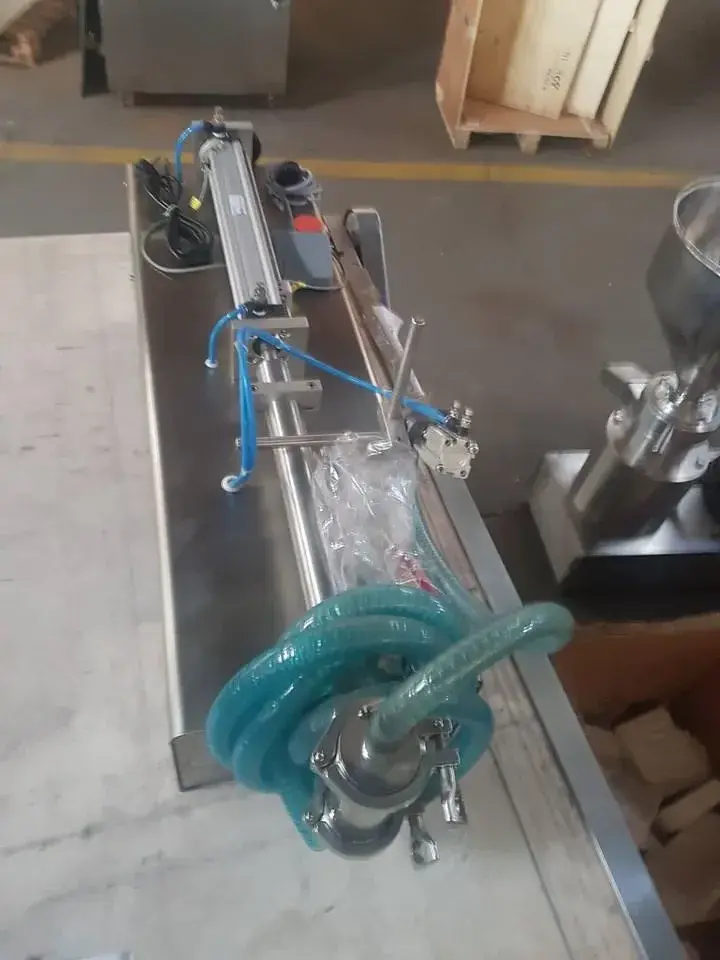 ENCHEDORA SEMIAUTOMÁTICA DE LÍQUIDOS