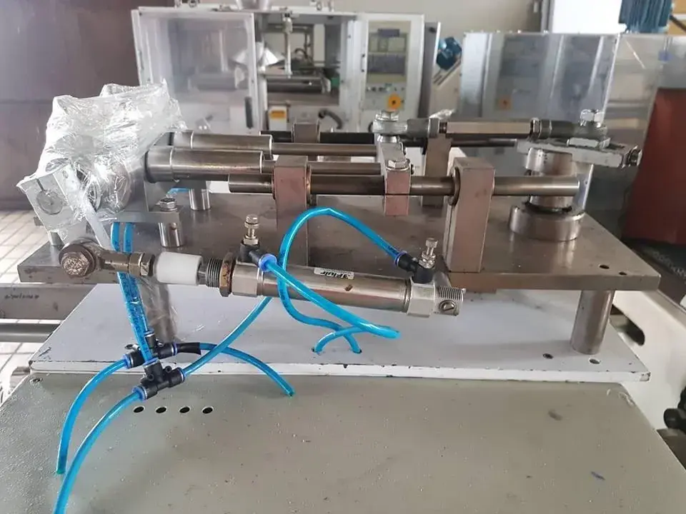 sacheteira-de-liquidos-e-semi-viscosos-marca-iasipack