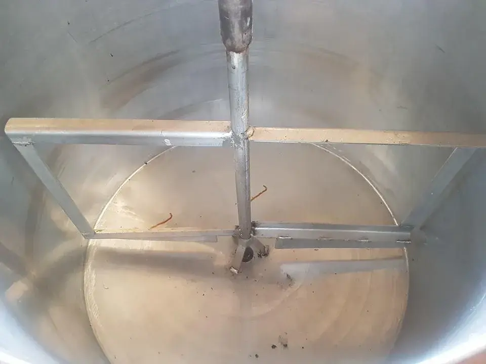 TANQUE DE DERRETIMENTO DE CHOCOLATES 80 LITROS