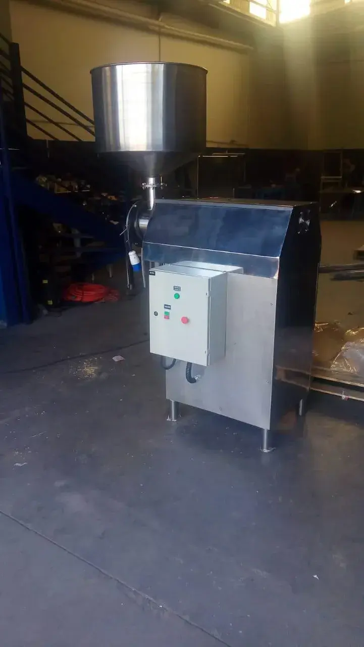 moinho-de-discos-700-kg-hora-a-1000-kg-hora