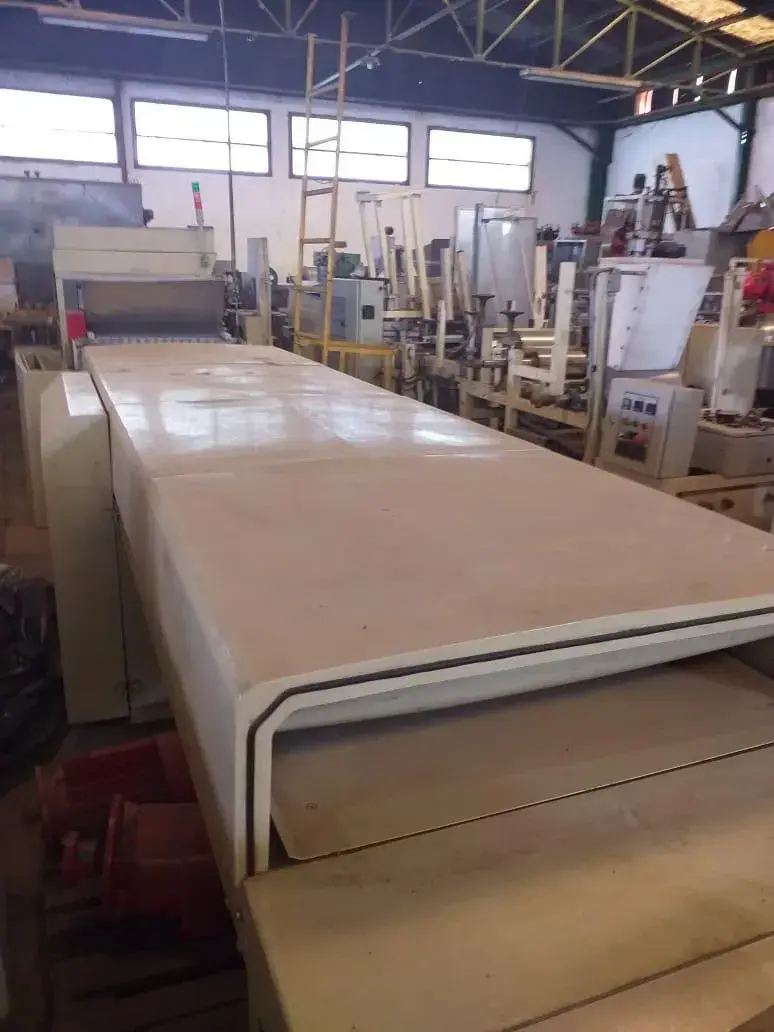 TÚNEL DE RESFRIAMENTO 4 M X 1M MARCA PIRÓG