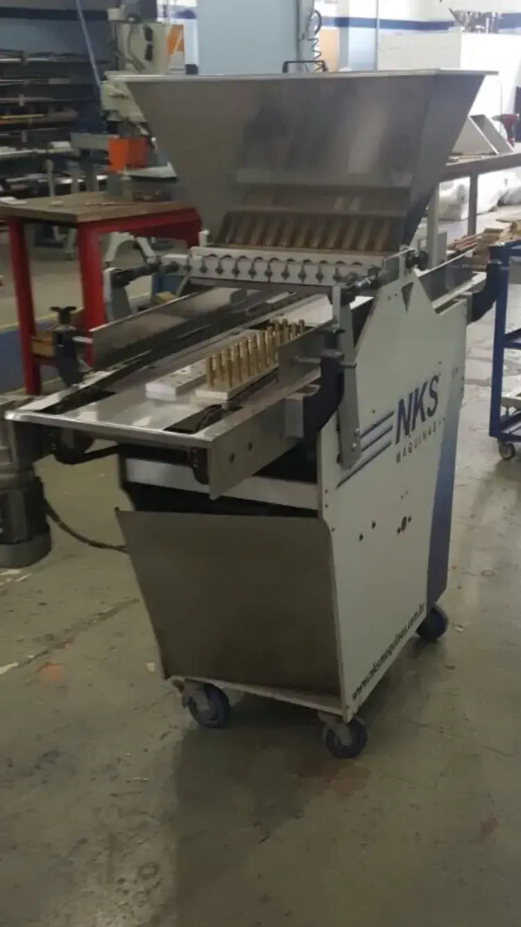 DOSADORA MARCA NKS 10 BICOS