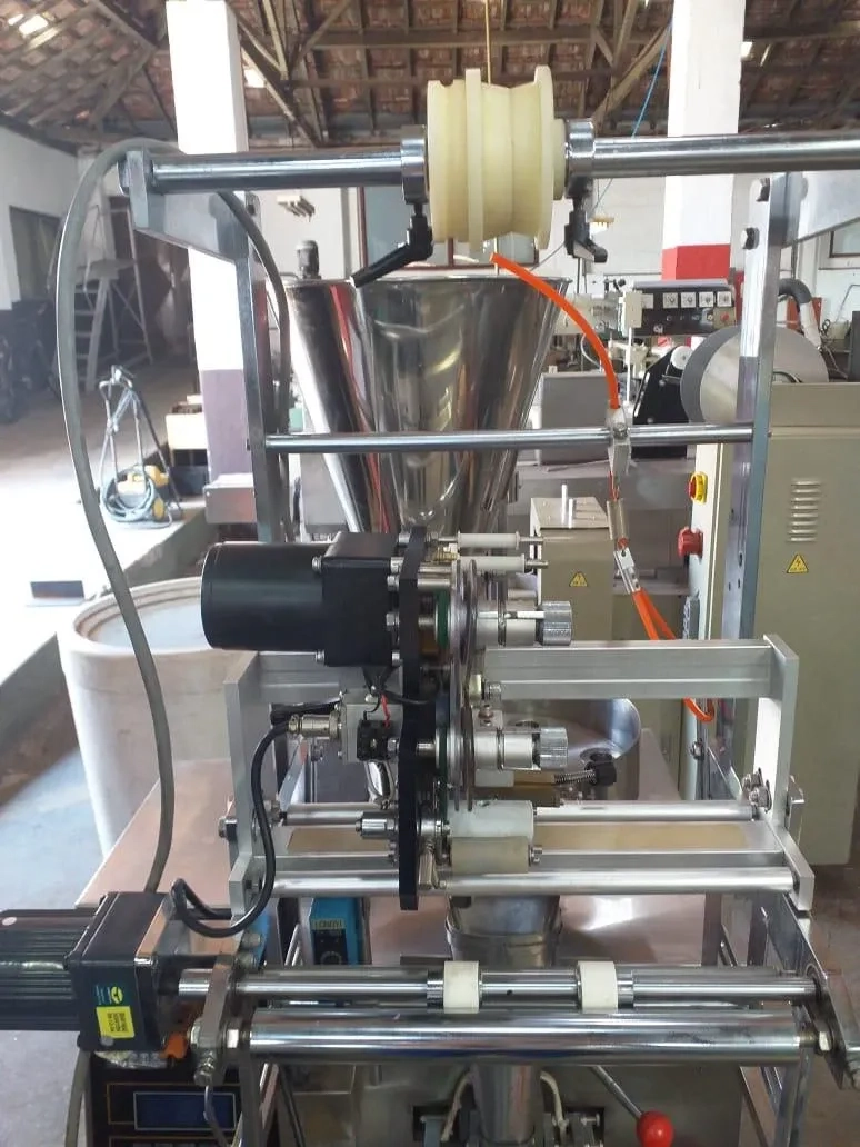 embaladora-vertical-para-graos-formato-piramidal