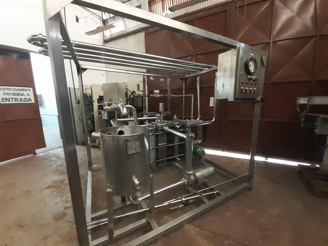 pasteurizador-de-placas-capacidade-5-mil-a-10-mil-litros-h-west-equipamentos