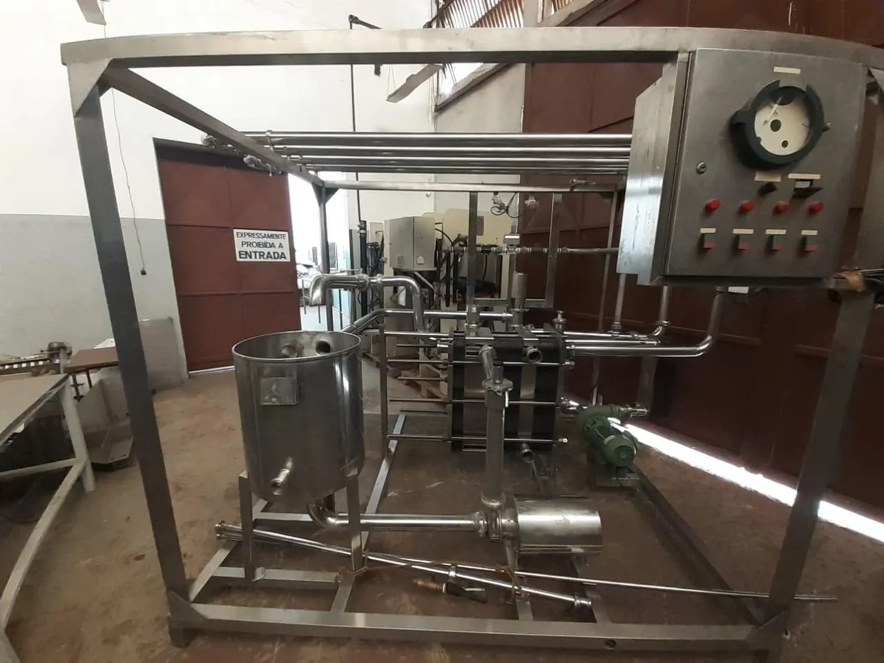 pasteurizador-de-placas-capacidade-5-mil-a-10-mil-litros-h-west-equipamentos