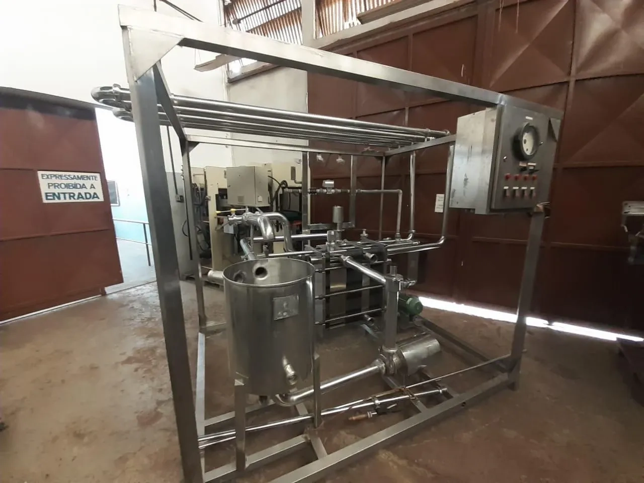 pasteurizador-de-placas-capacidade-5-mil-a-10-mil-litros-h-west-equipamentos