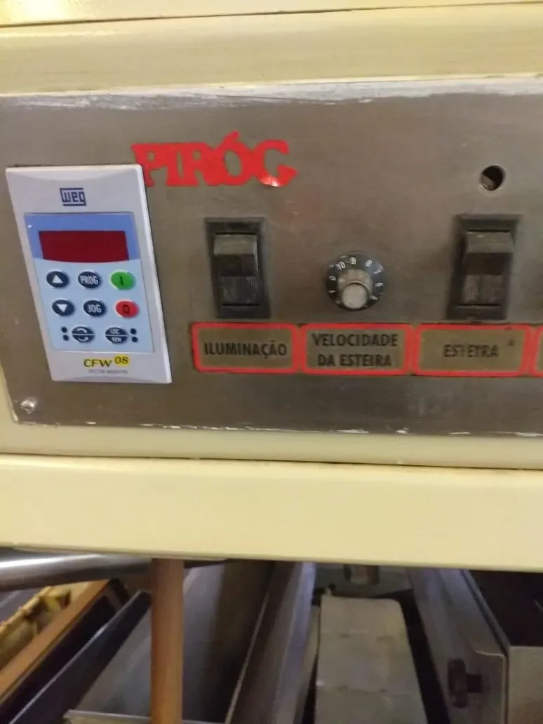 cobrideira-de-chocolates-marca-pirog-1-m