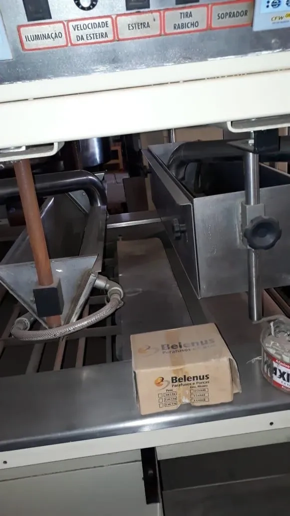 cobrideira-de-chocolates-marca-pirog-1-m