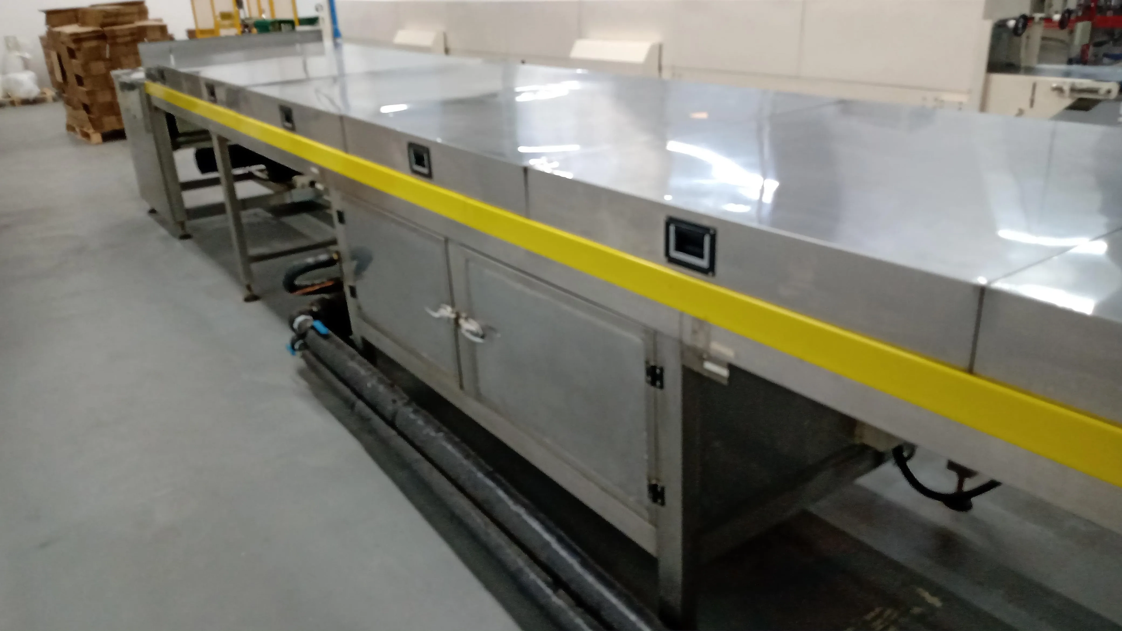 linha-de-gotas-de-chocolates-capacidade-400-kg-h