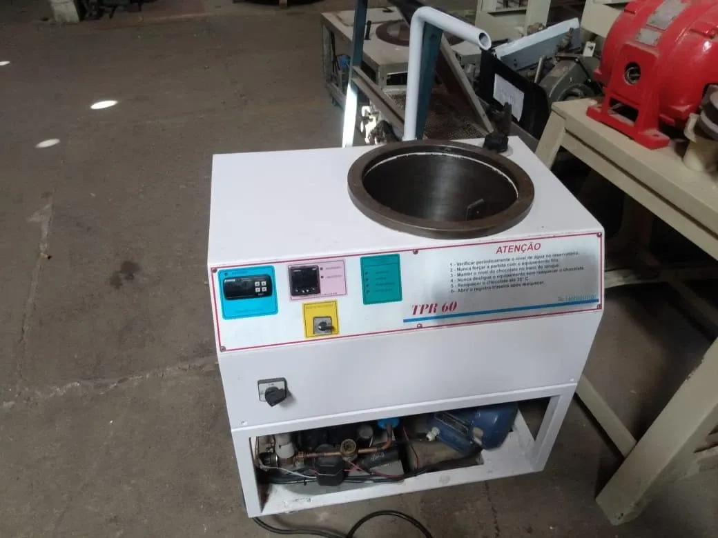 temperadeira-de-chocolate-60-kg-h-marca-hebleimar