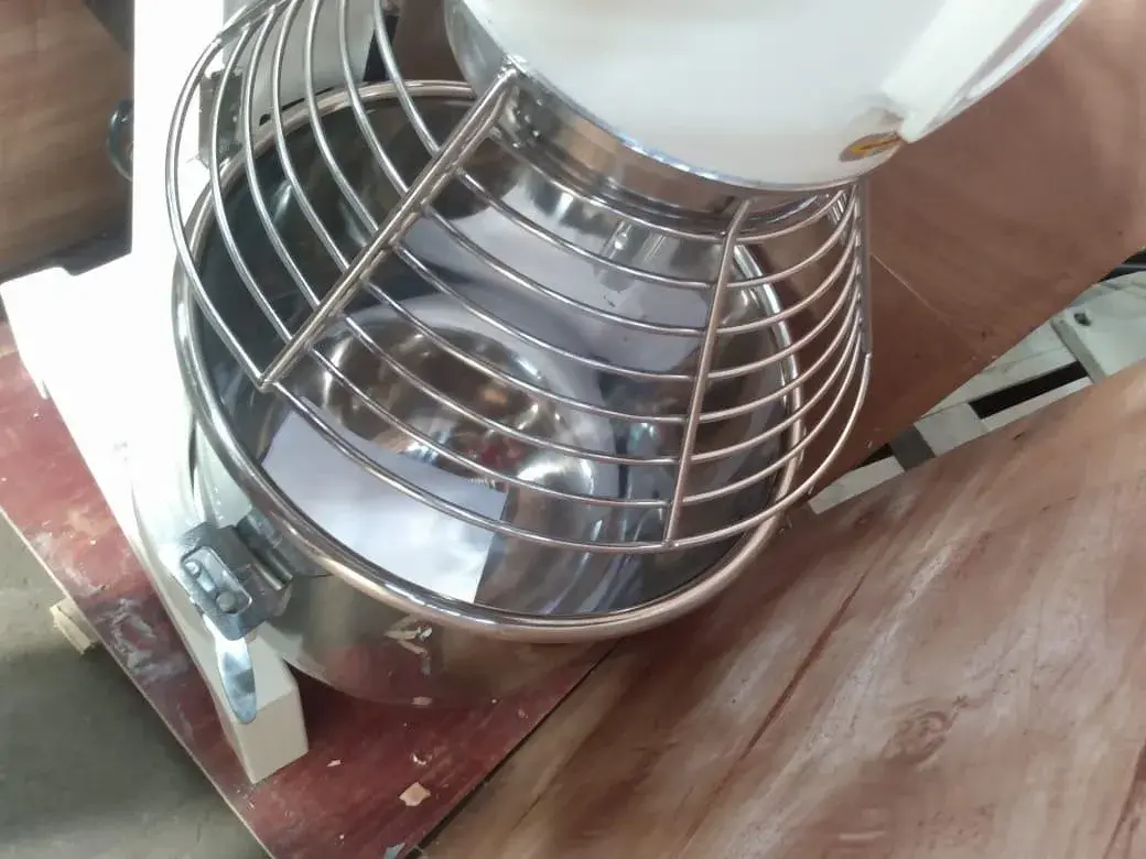 BATEDEIRA CAPACIDADE 30 L