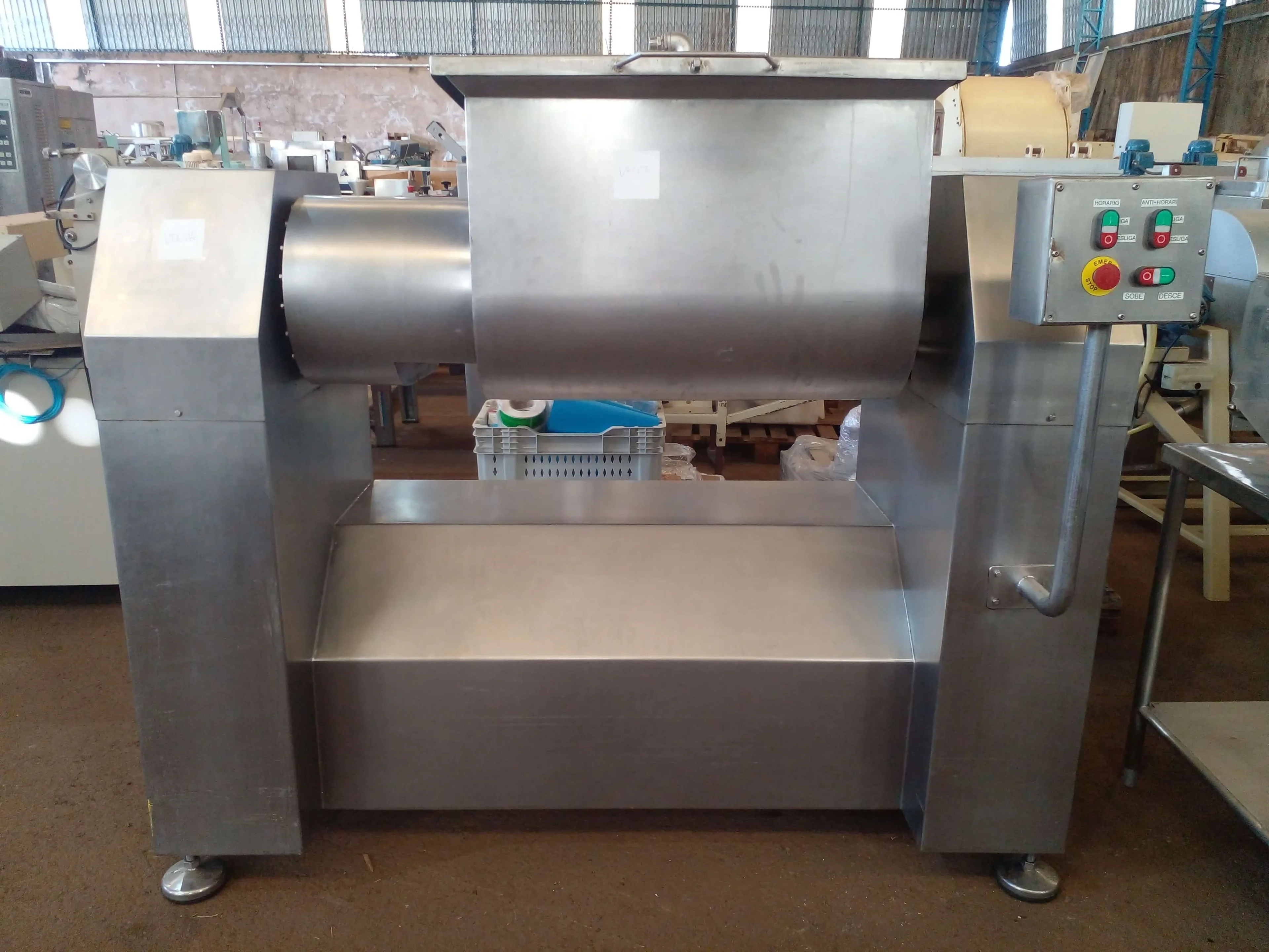 misturador-horizontal-de-carne-de-palheta-com-2-eixos