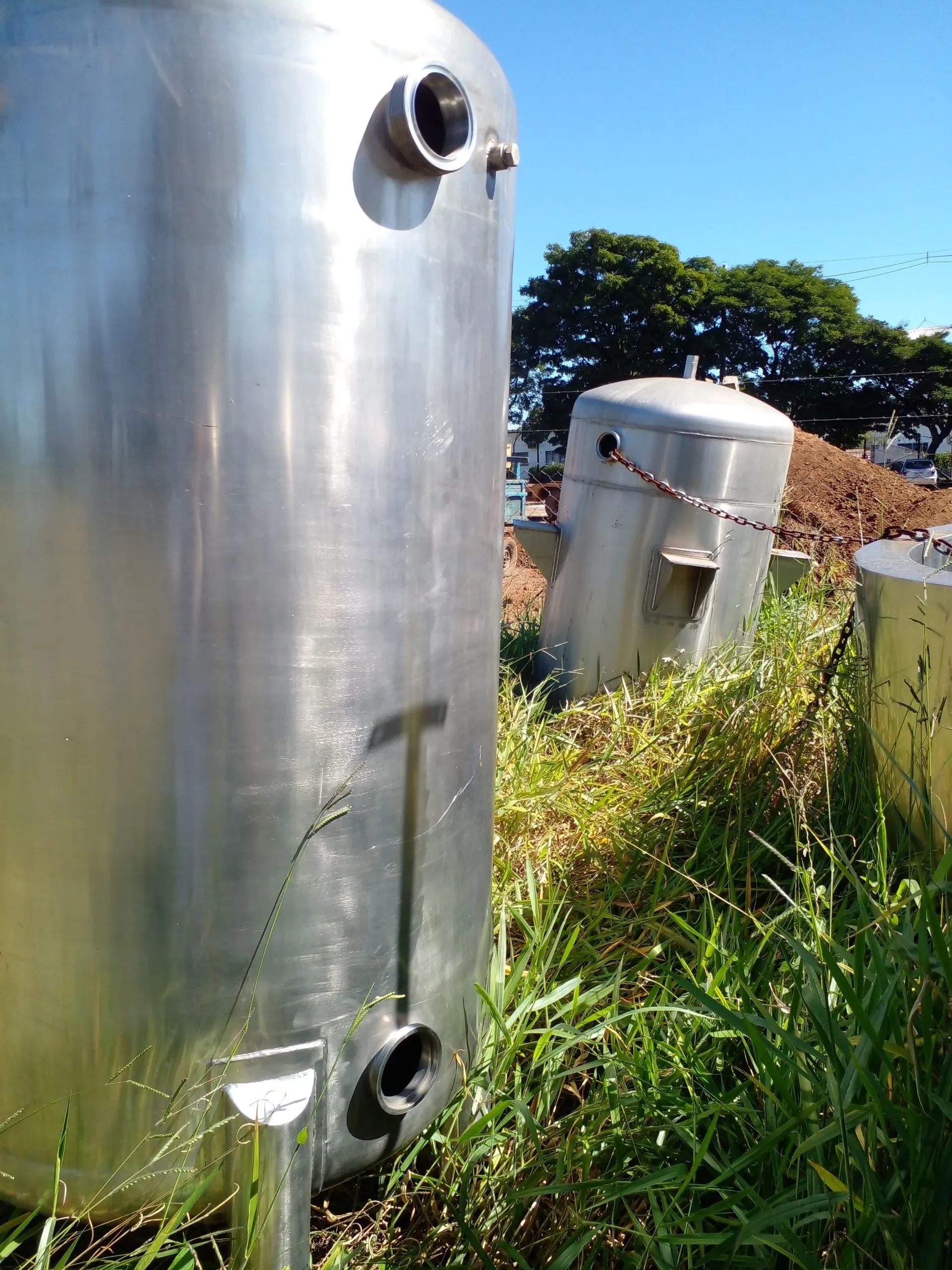 tanque-de-armazenamento-em-aco-inox-capacidade-1000-litros