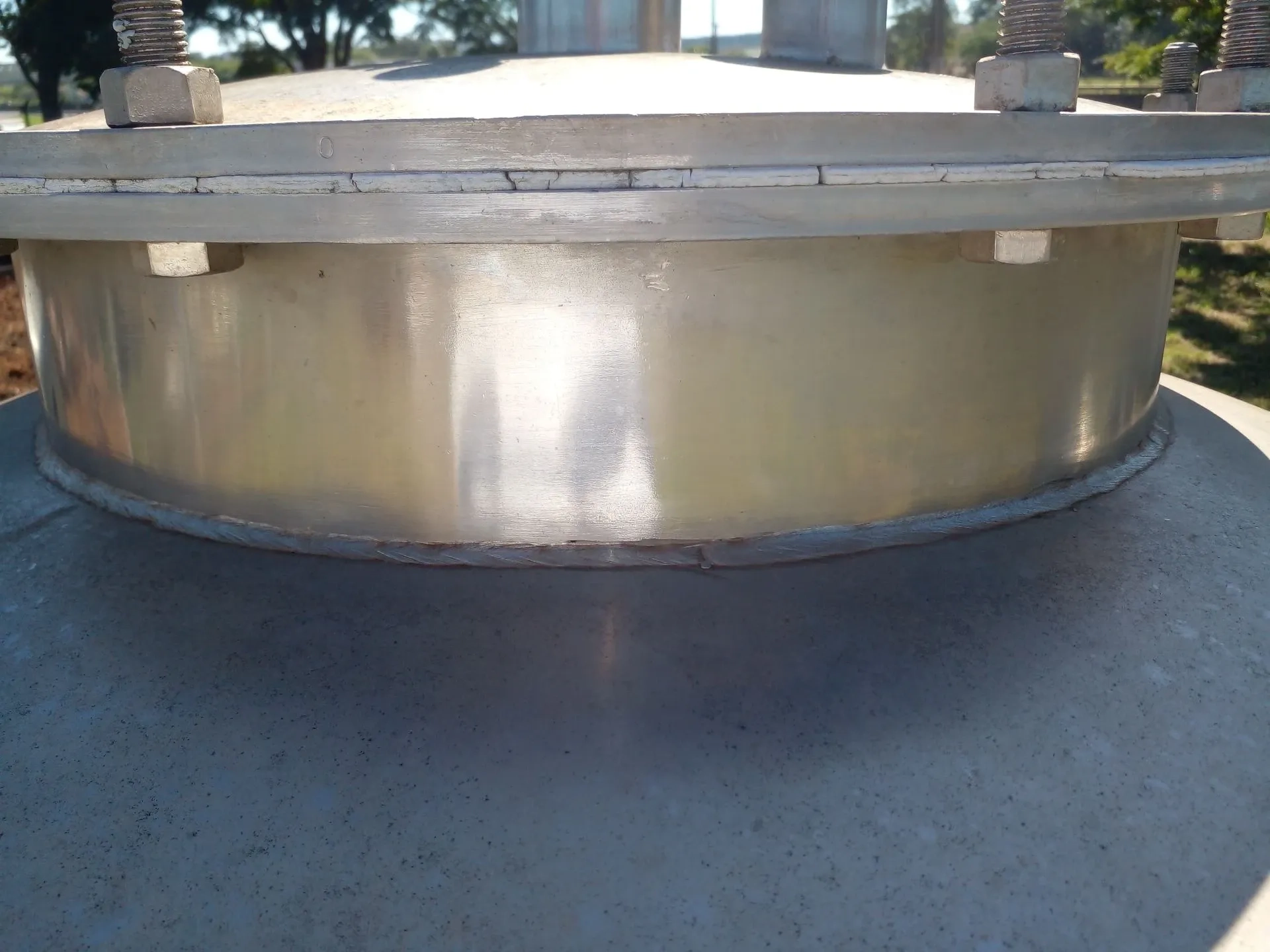 tanque-de-armazenamento-em-aco-inox-capacidade-1000-litros