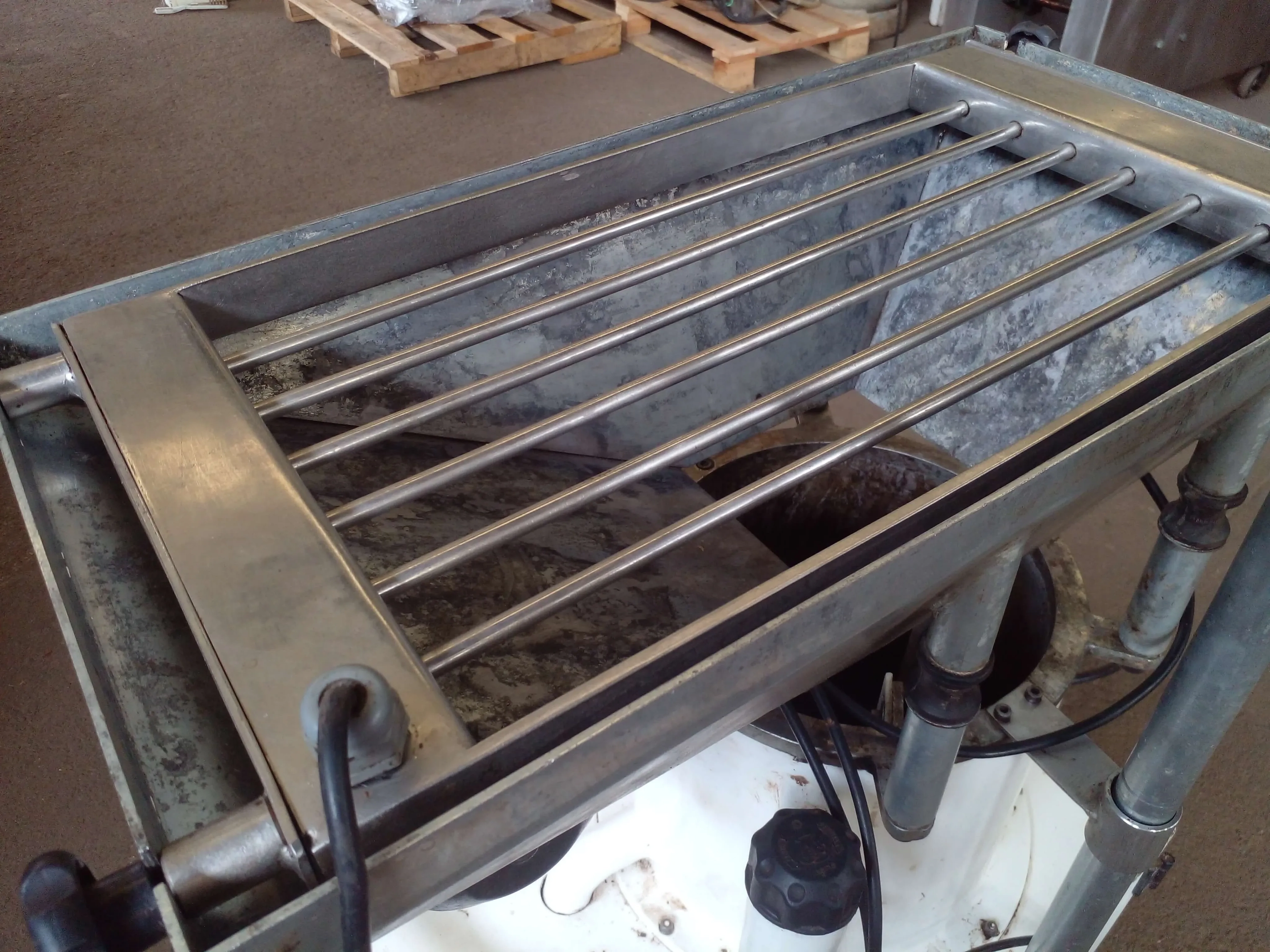 temperadeira-de-chocolate-capacidade-30-kg-hora-marca-sidmaq