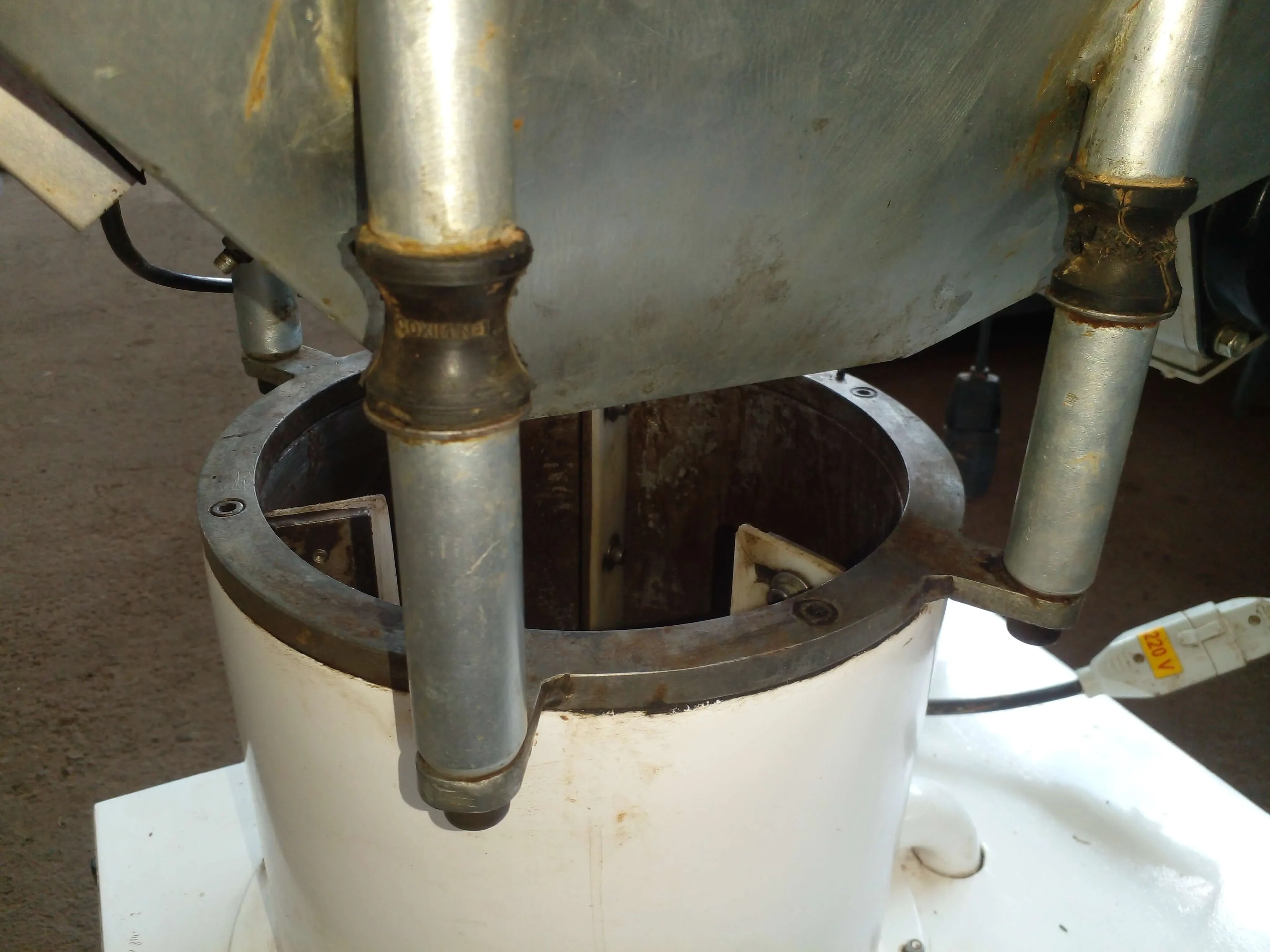 temperadeira-de-chocolate-capacidade-30-kg-hora-marca-sidmaq